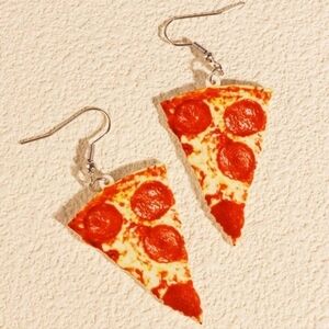 Realistic Pizza Slice Earrings 🍕